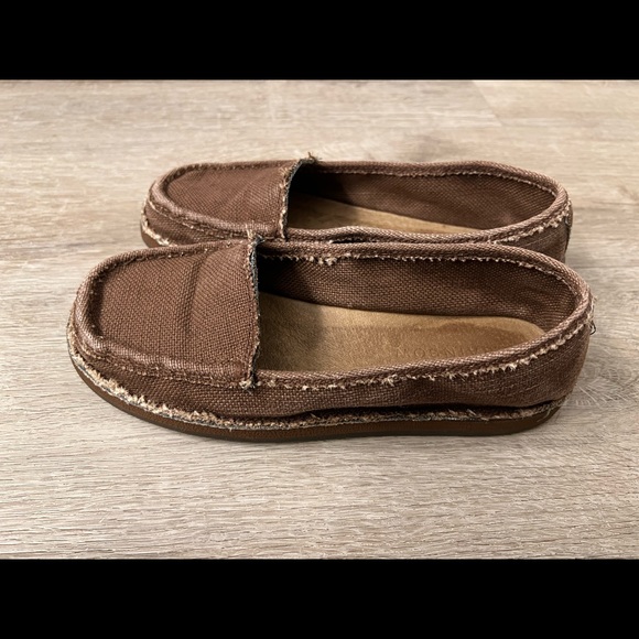 Rainbow Brand Canvas Loafers - Picture 4 of 11